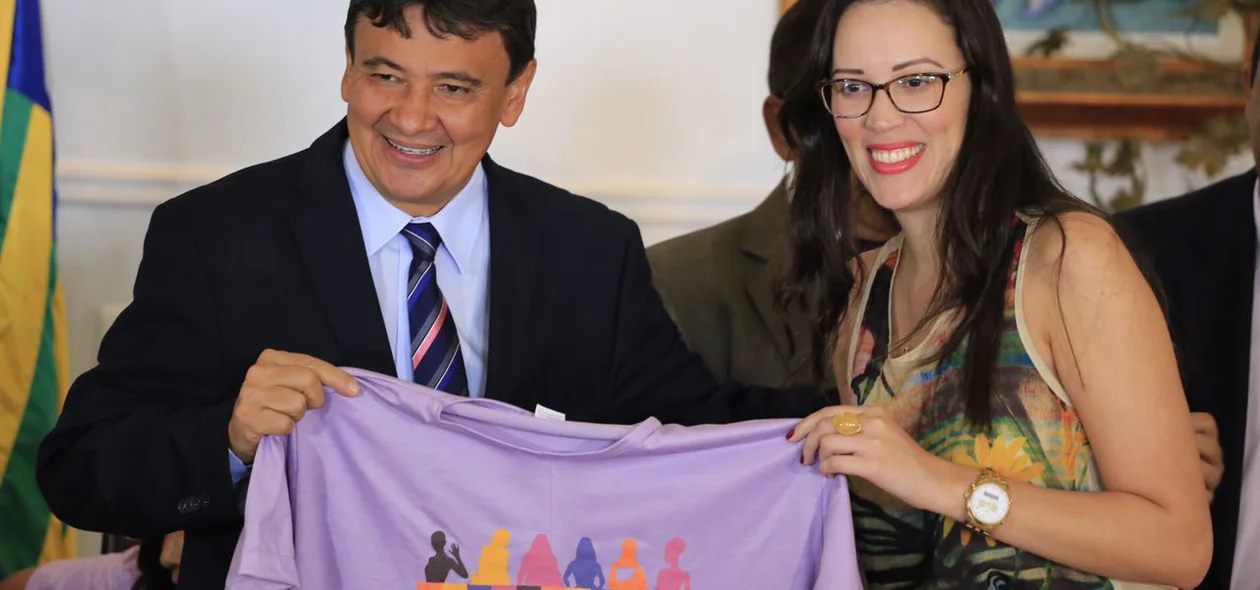 Wellington Dias homenageia mulheres