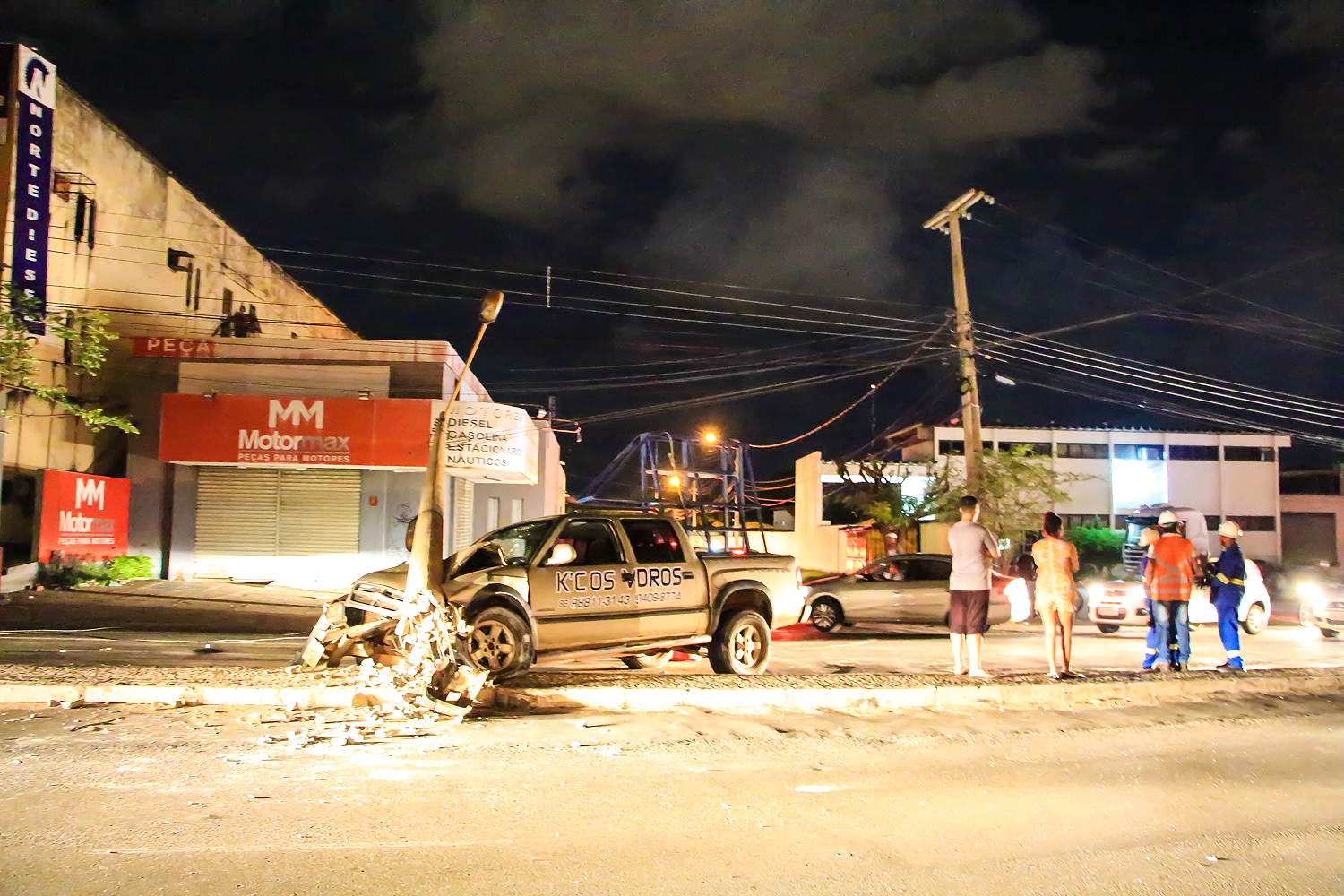 Acidente na avenida Barão 