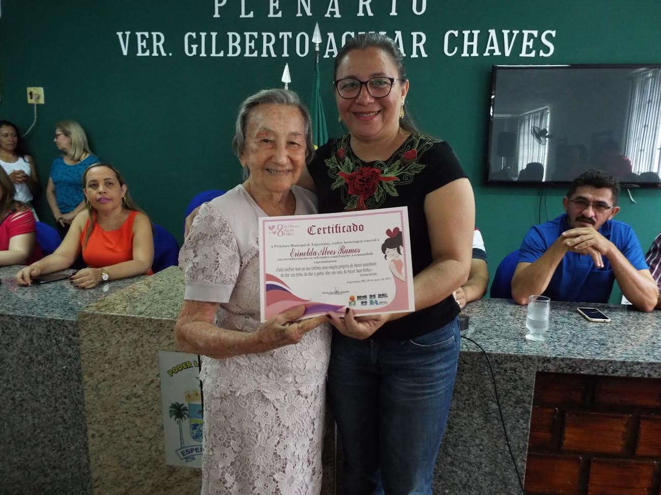 Dia da Mulher é comemorado em Esperantina