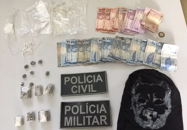 Material apreendido pela polícia