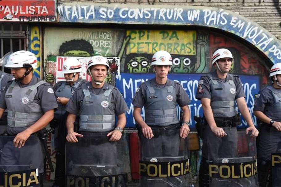 Relatório vê desrespeito a direitos humanos de policiais