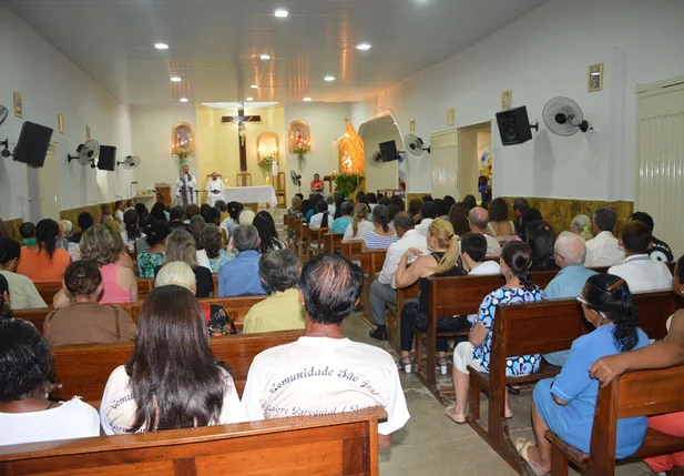 Comunidade em Picos festeja Padroeiro São José