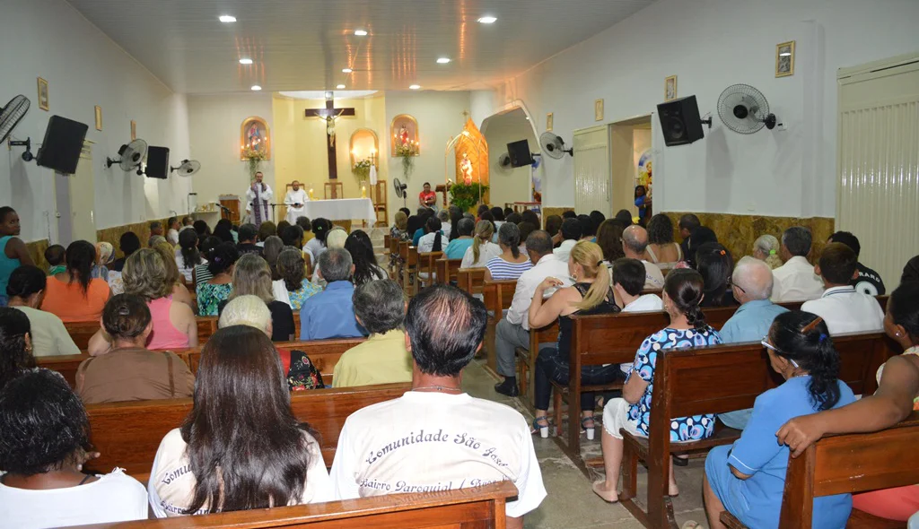 Abertura do festejo contou com expressivo número de devotos