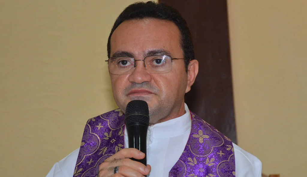 Na homilia Padre Joãozinho fala sobre a importância da festa