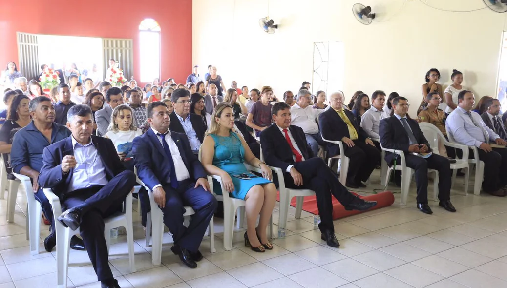 Aluísio também esteve presente