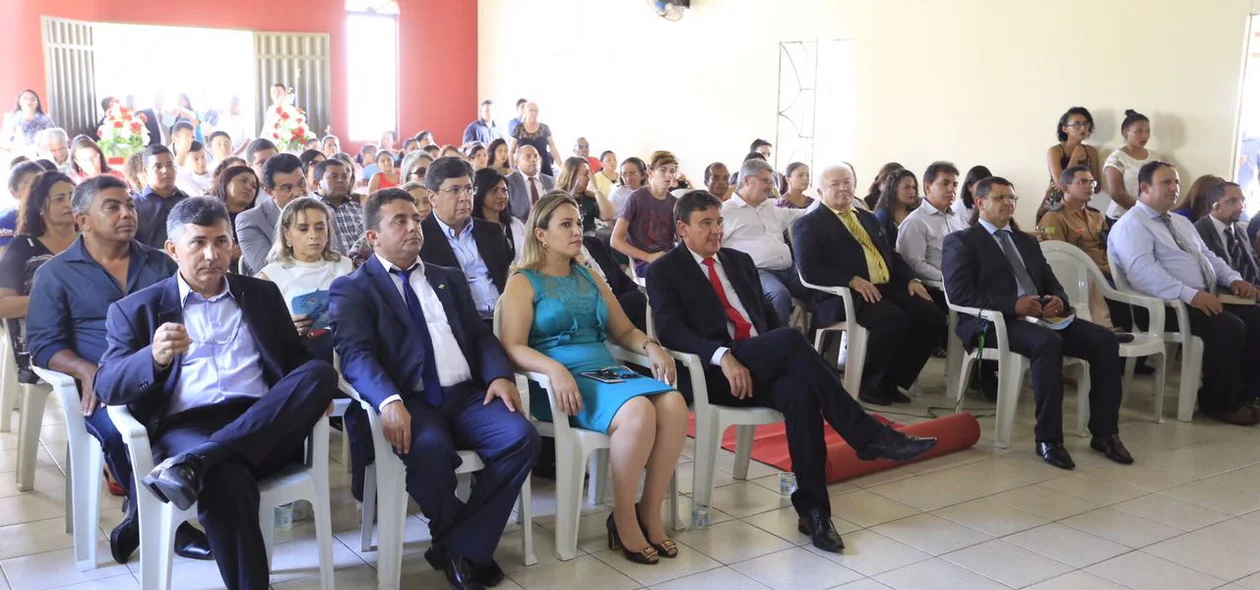 Aluísio também esteve presente