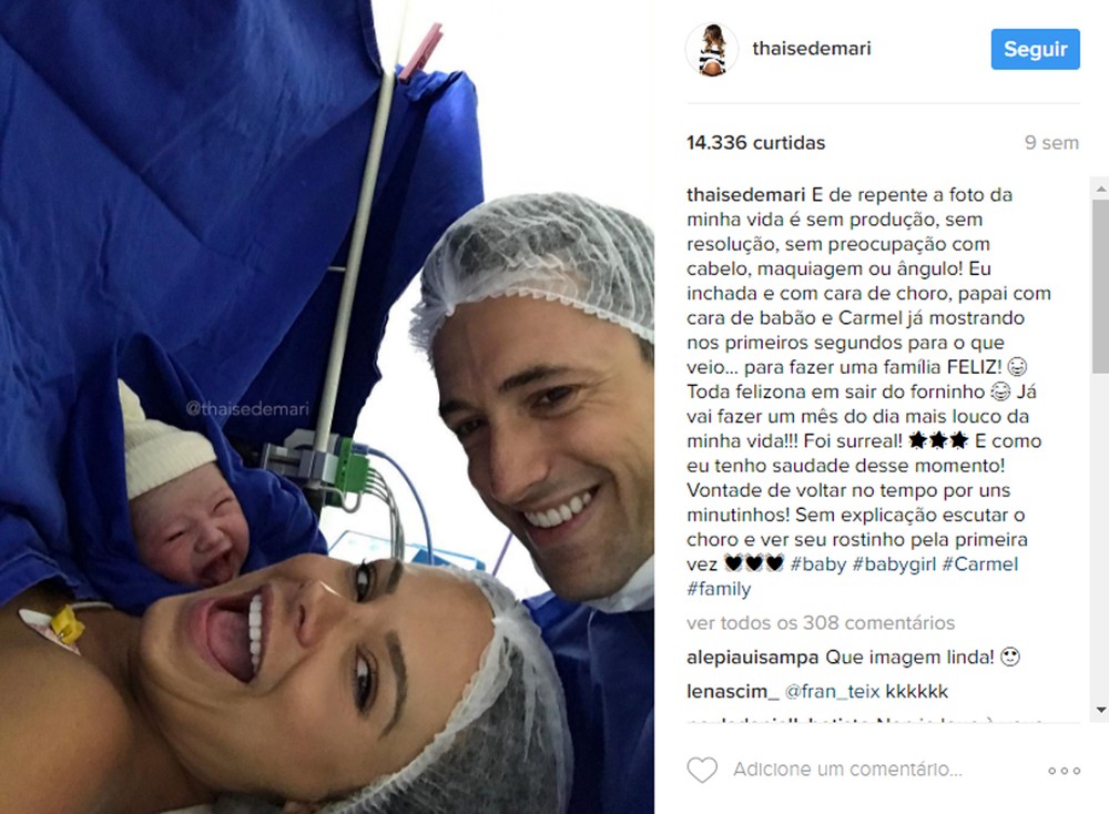 Bebê Carmel sorri em selfie após nascimento