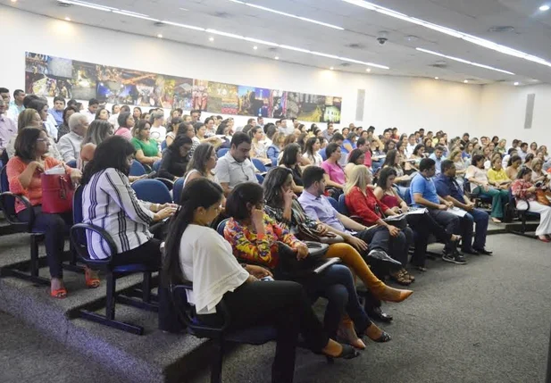 Cocal participa de encontro