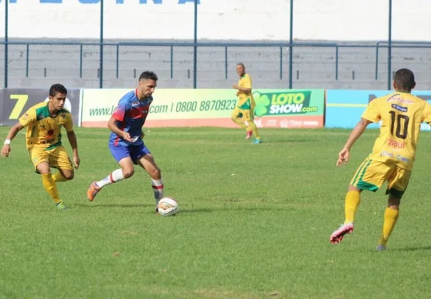 Picos vence o time de Picos