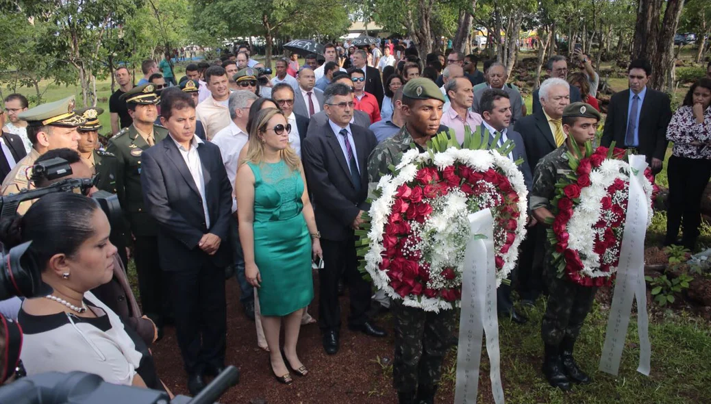 Visita ao cemitério onde os combatentes da Batalha do Jenipapo foram enterrados