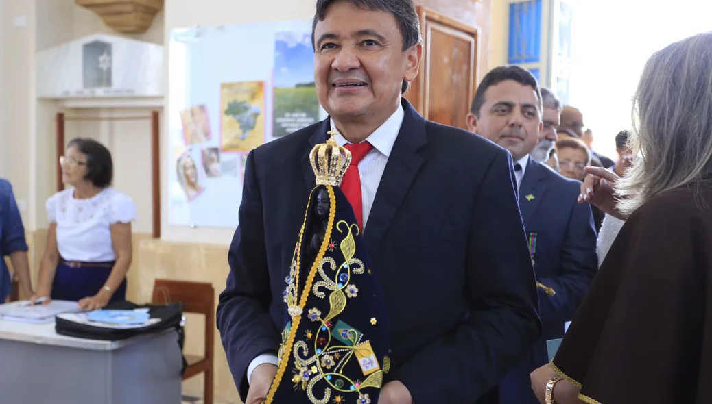 Wellington Dias participa de missa pelos 194 anos da Batalha do Penipapo