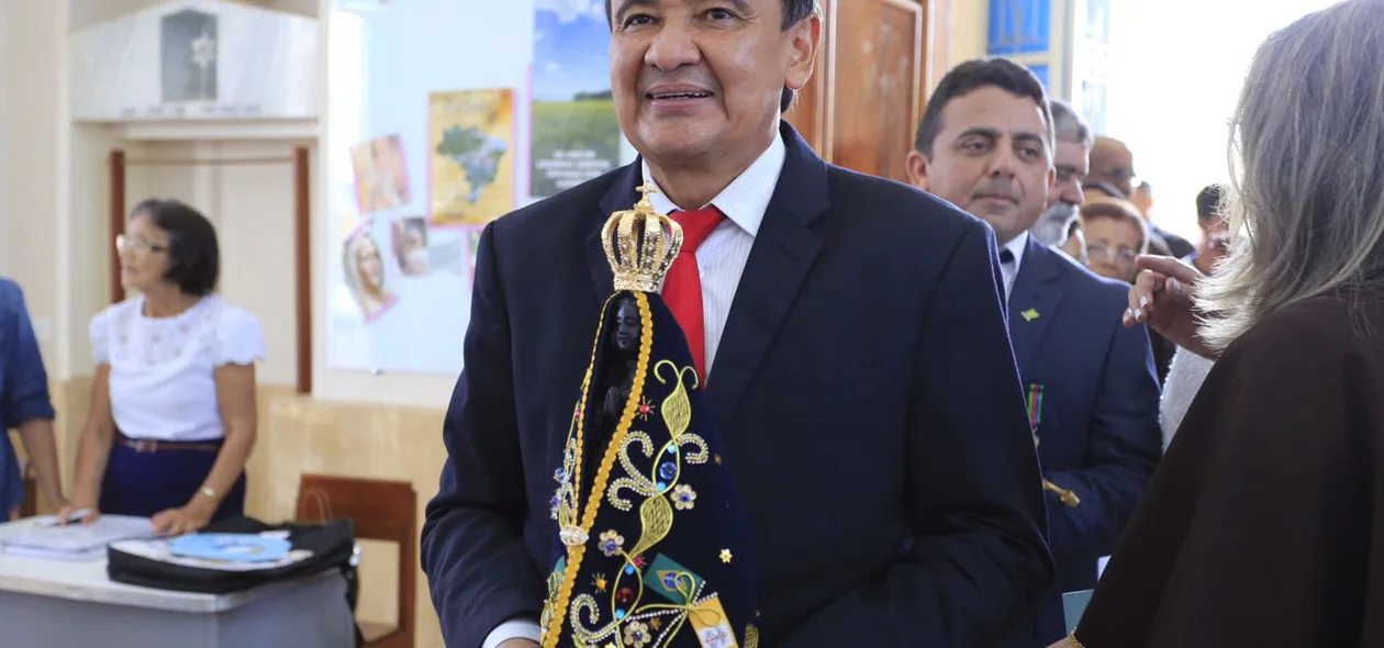 Wellington Dias participa de missa pelos 194 anos da Batalha do Penipapo
