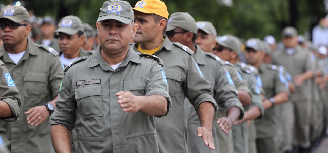 Formatura de policiais militares
