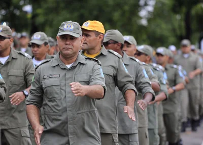Formatura de policiais militares