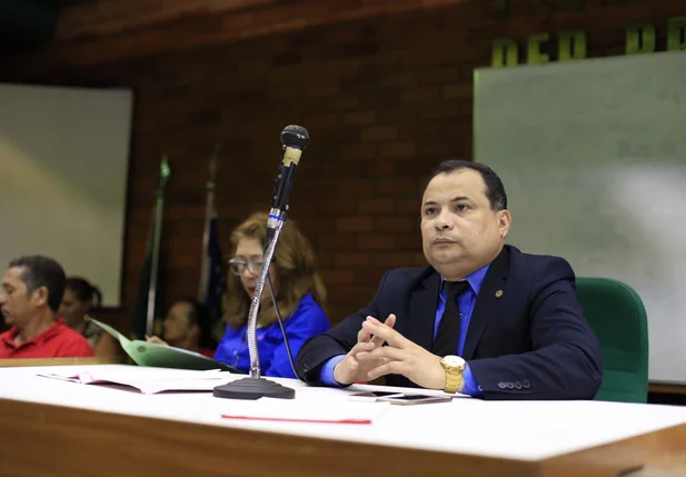 Deputado Evaldo Gomes (PTC)