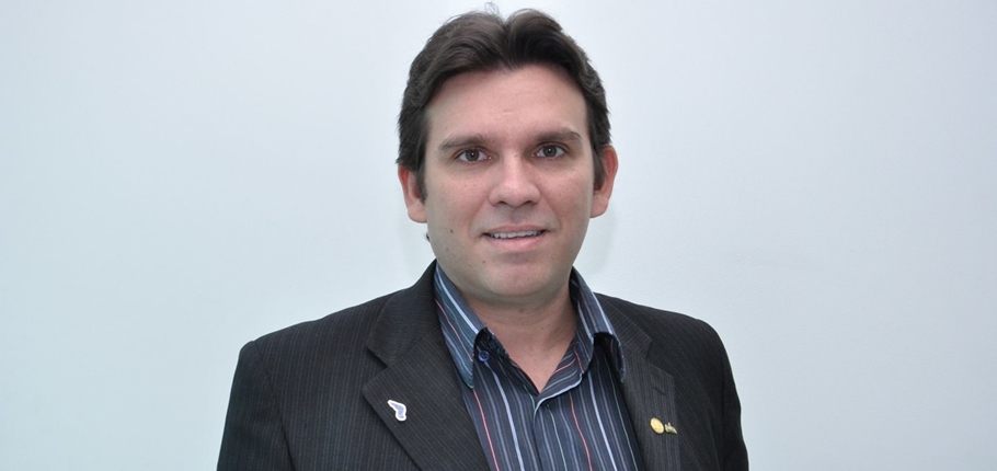 Marllos Sampaio