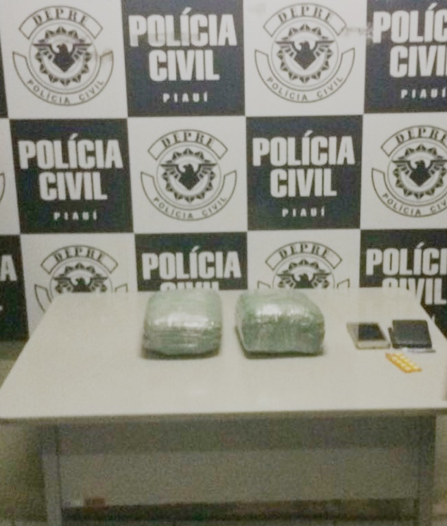 Droga apreendida no bairro Planalto Uruguai