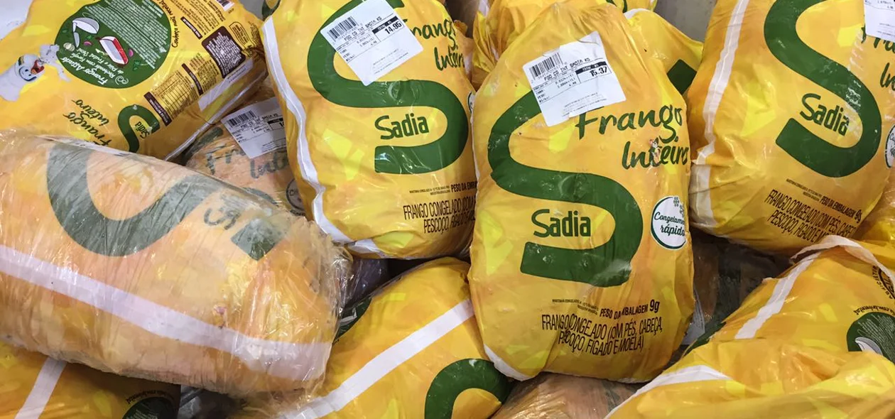 Frango da Sadia à venda no Hiper BomPreço 