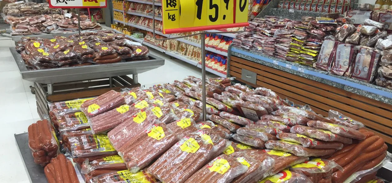 Linguiça da Sadia encontrada no Extra Supermercado