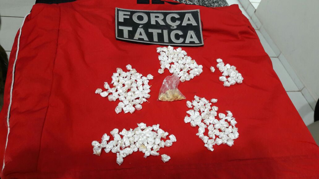 Droga apreendida com Mayara Lima da Silva