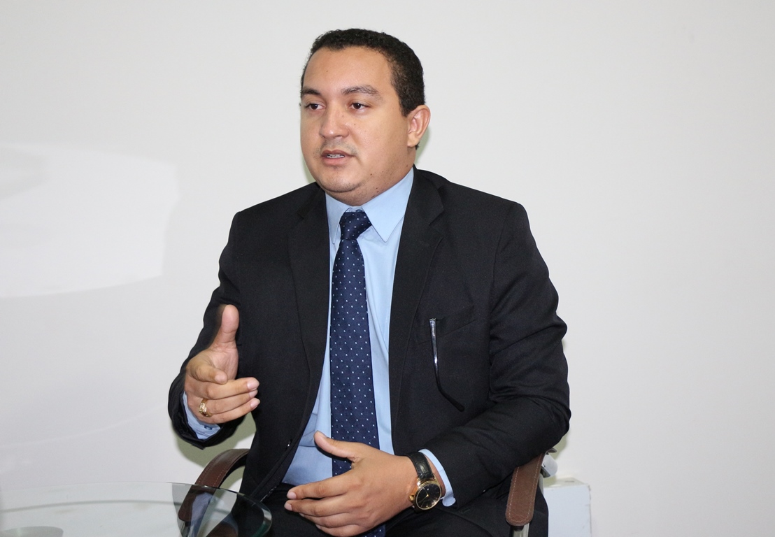 Advogado Raimundo Araújo