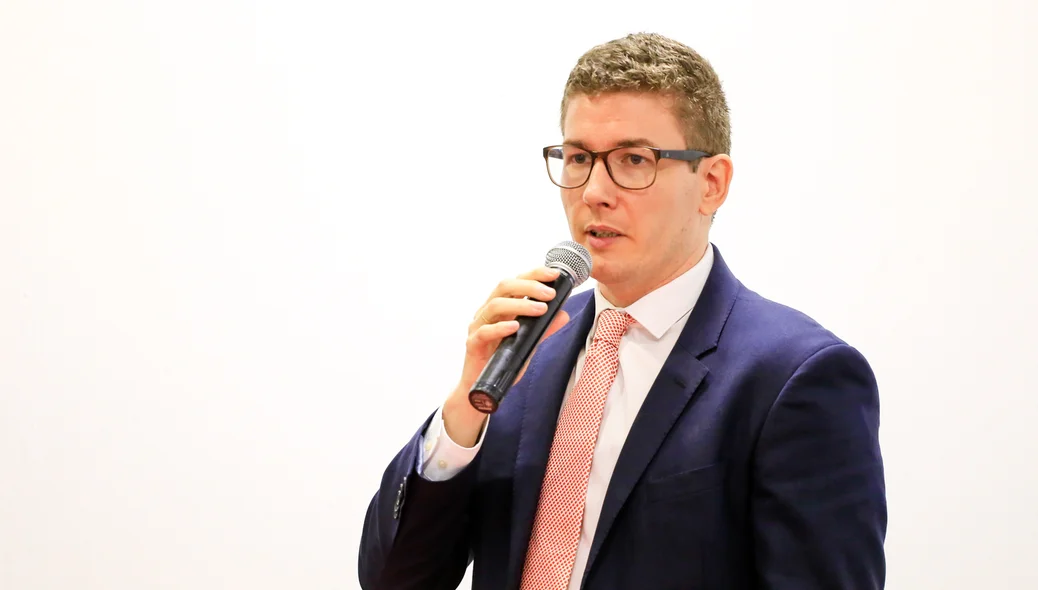 Graham Tidey, Consul Britânico