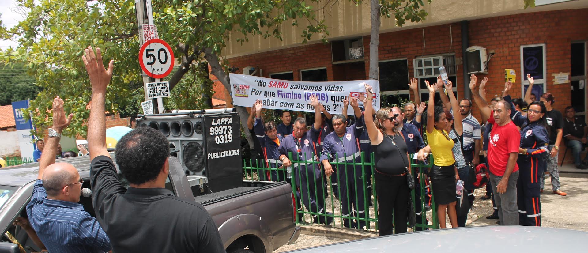 Servidores decidem manter greve em Teresina