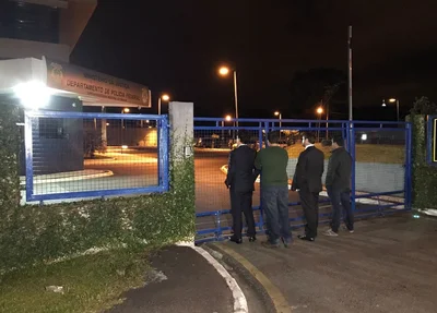 Advogados aguardam os investigados na Carne Fraca