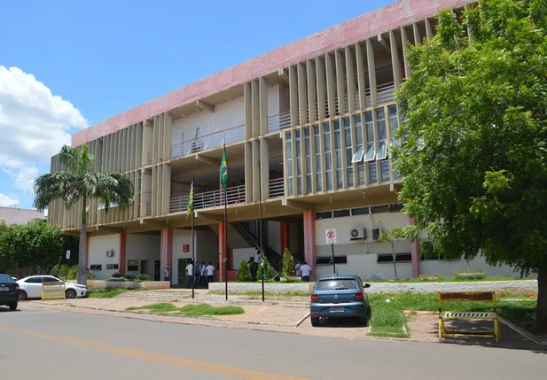 Eletrobras corta energia da Prefeitura de Picos