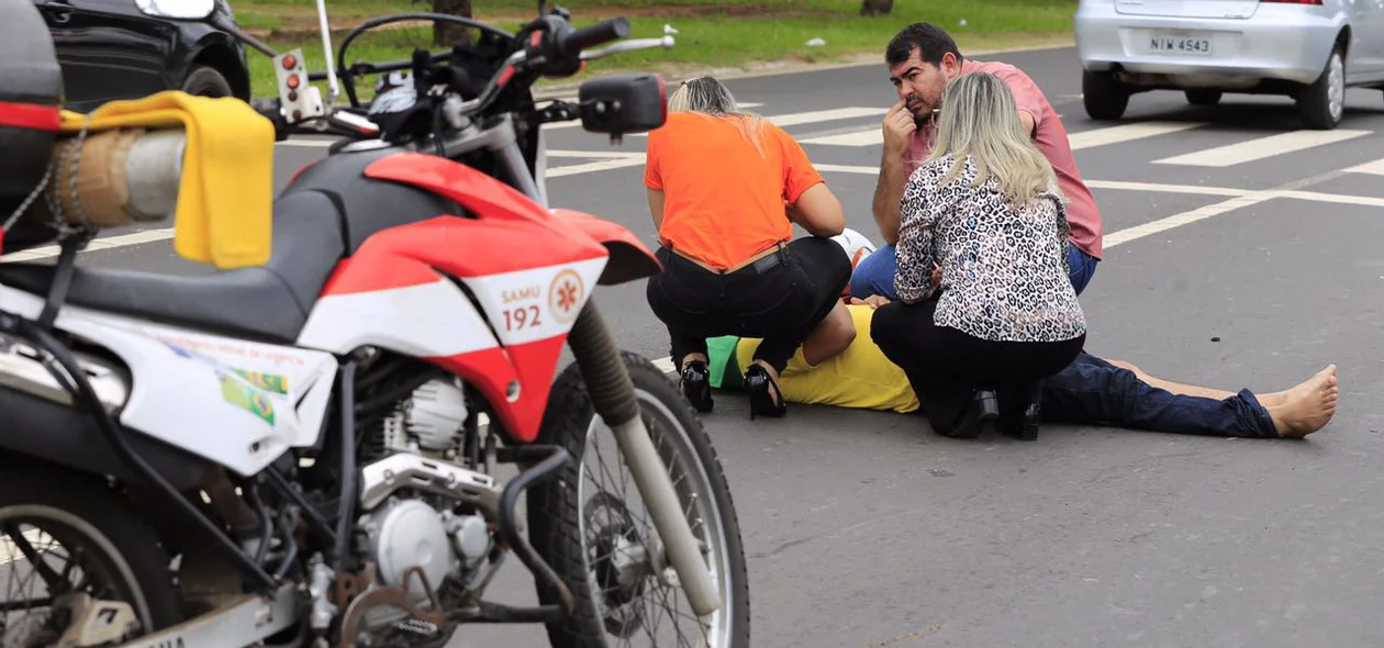 Motoqueiro ficou ferido