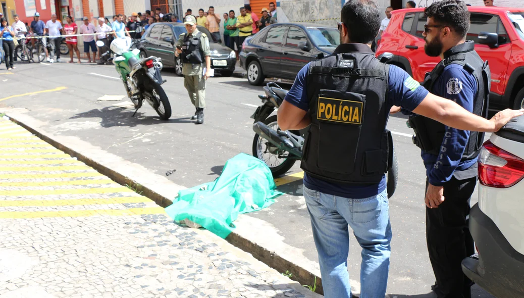 Polícia Civil no local 