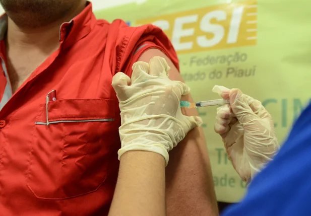 SESI inicia adesão de empresas para vacinação contra a gripe