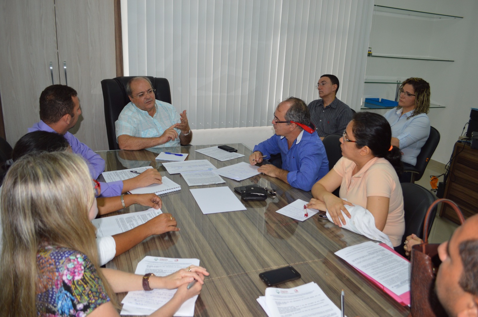 Reunião entre Silvio Mendes e representantes do sindicato dos enfermeiros do Piauí
