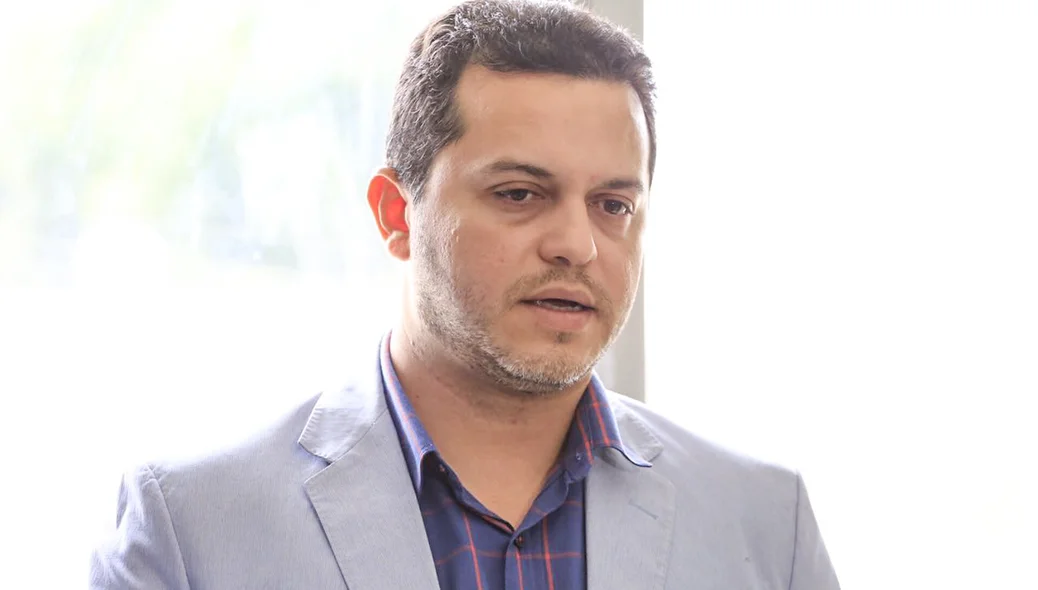 Delegado Carlos César