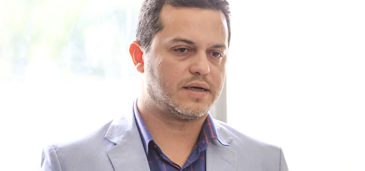 Delegado Carlos César