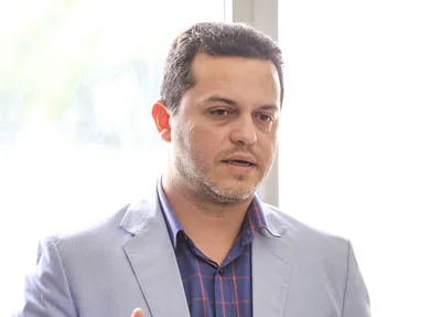 Delegado Carlos César