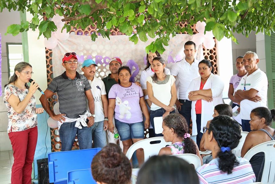 Prefeita Vilma participa do encerramento do Março Lilás