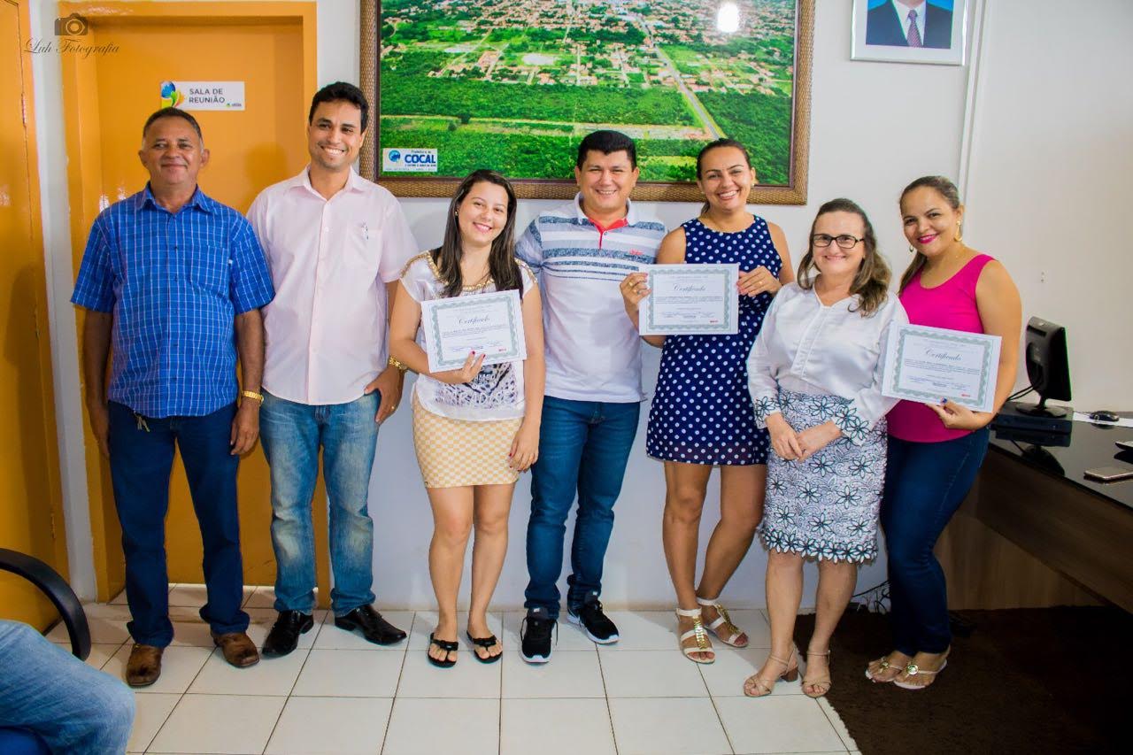 Entrega de certificados em Cocal