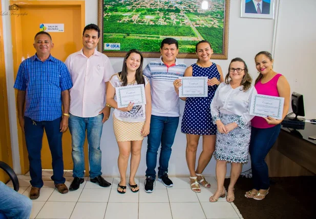 Entrega de certificados em Cocal