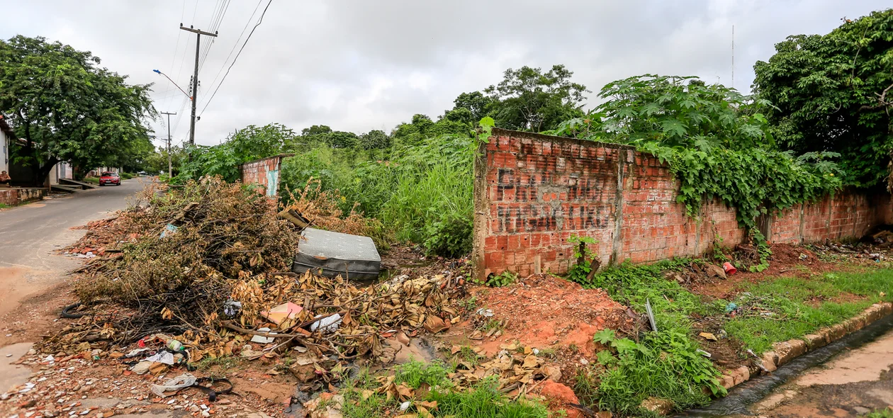 Terreno Baldio no Bairro Real Copagre