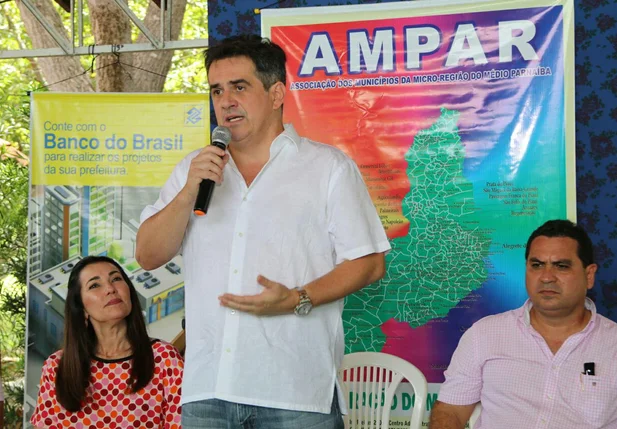 Senador Ciro Nogueira participa de evento da AMPAR