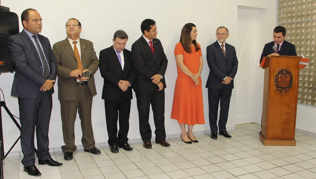 Autoridades na inauguração da nova sede do Gaeco