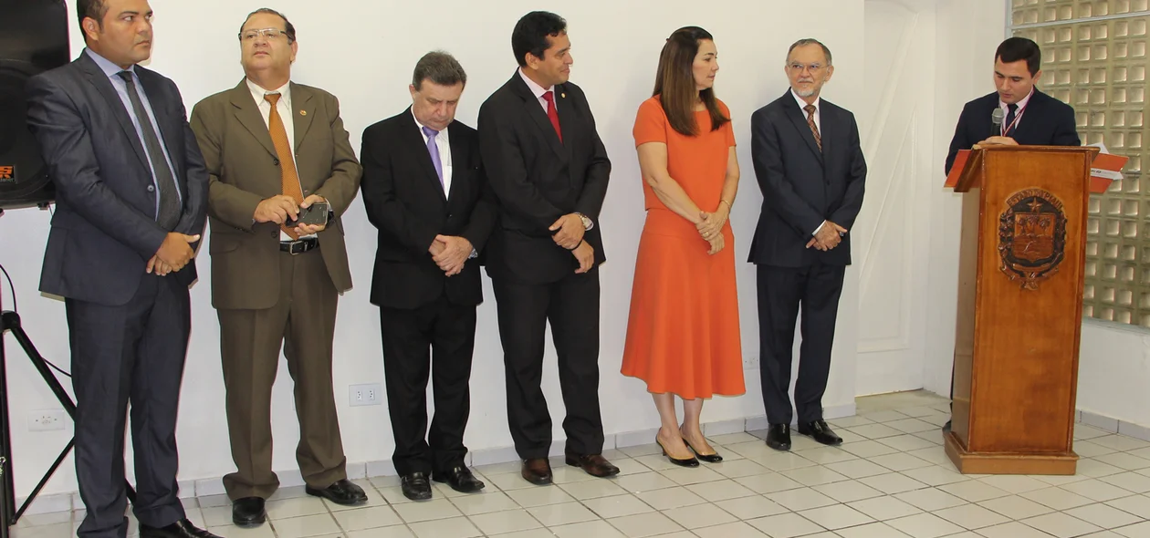Autoridades na inauguração da nova sede do Gaeco