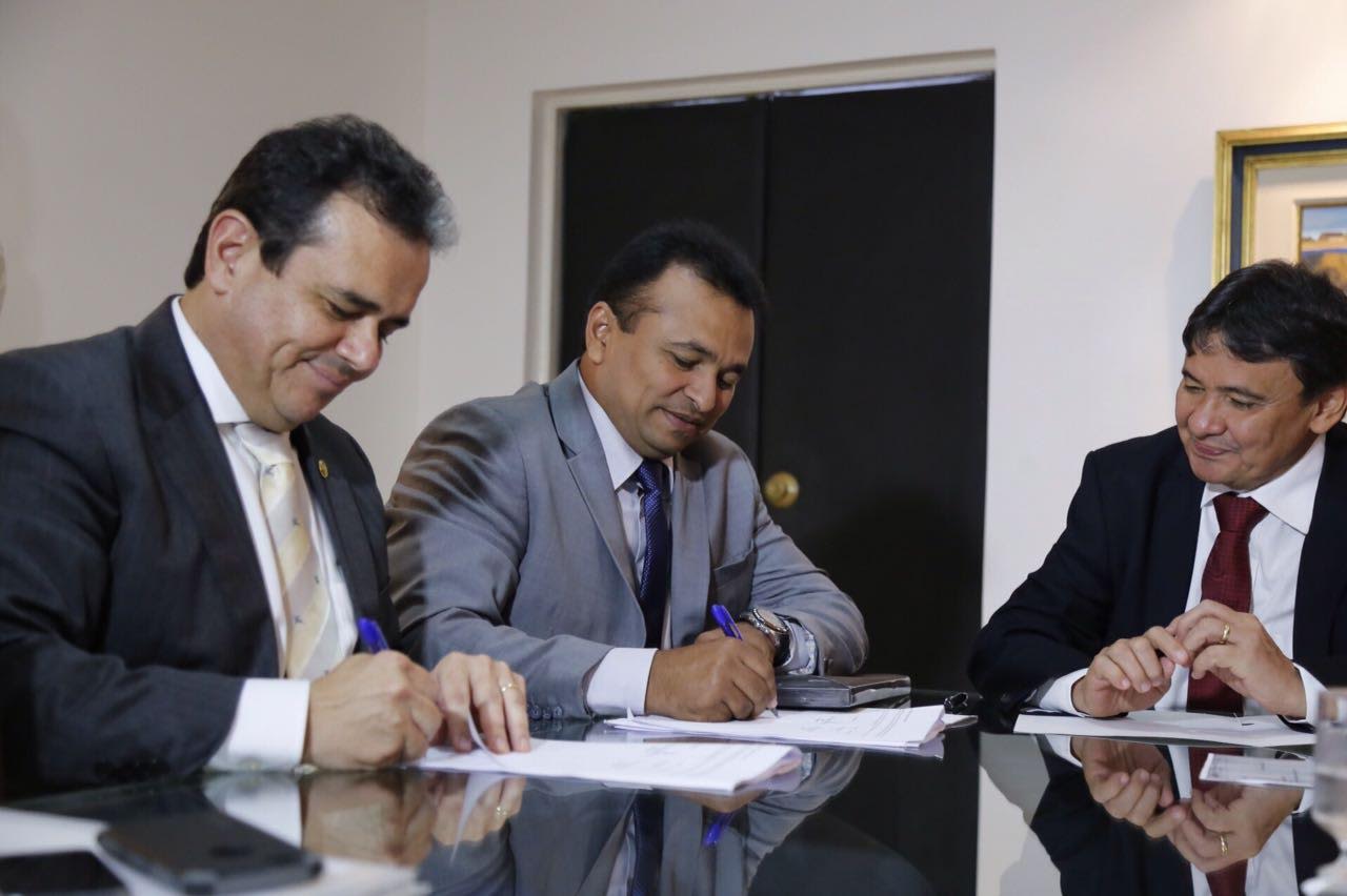 Henrique Pires, Fábio Abreu e Wellington Dias