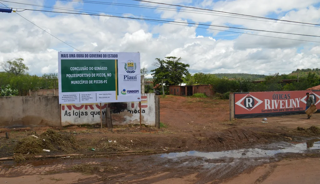 Ginásio fica localizado às margens da BR-3'16, em Picos