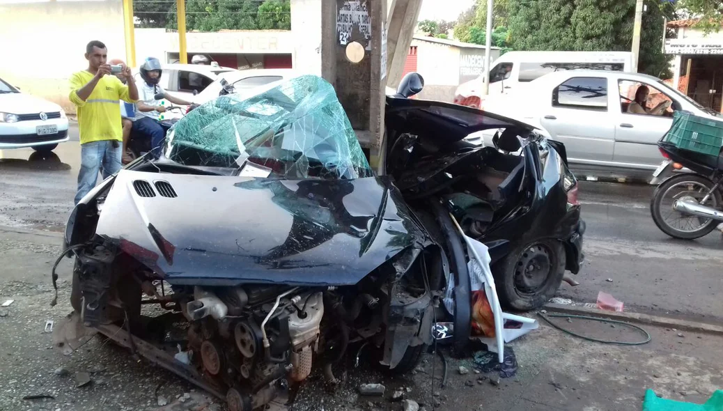 Acidente na Avenida Miguel Rosa