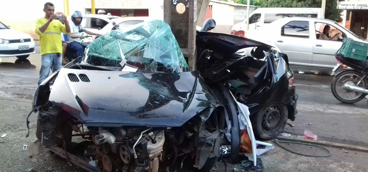 Acidente na Avenida Miguel Rosa