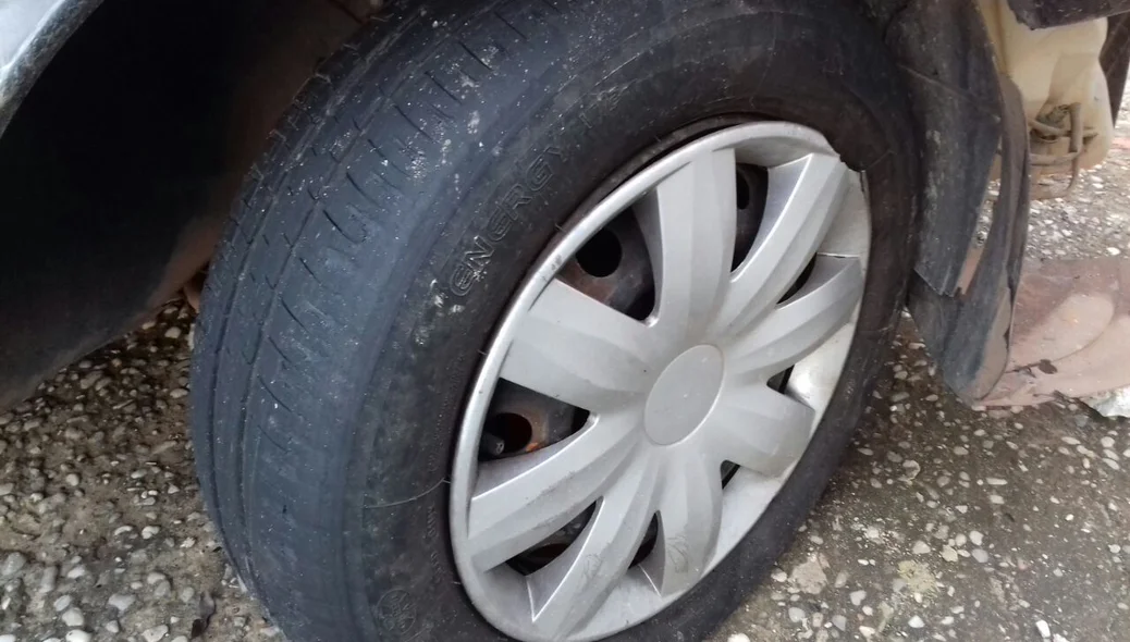Pneu em más condições de uso