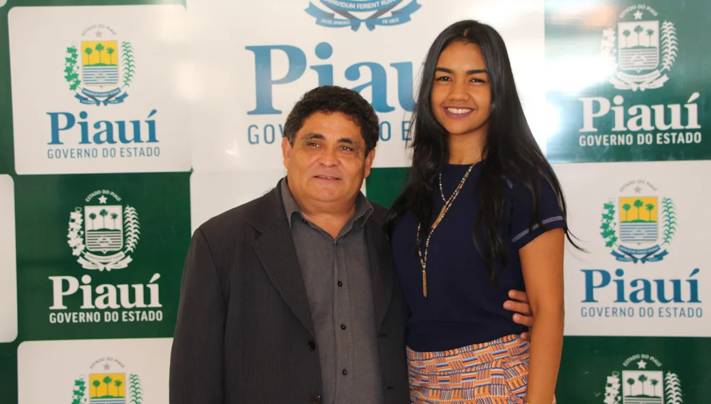 Cícero Magalhães e vereadora Milana Vilarino