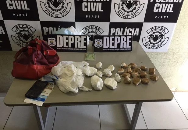 Drogas foram apreendidas com traficantes no bairro São Pedro